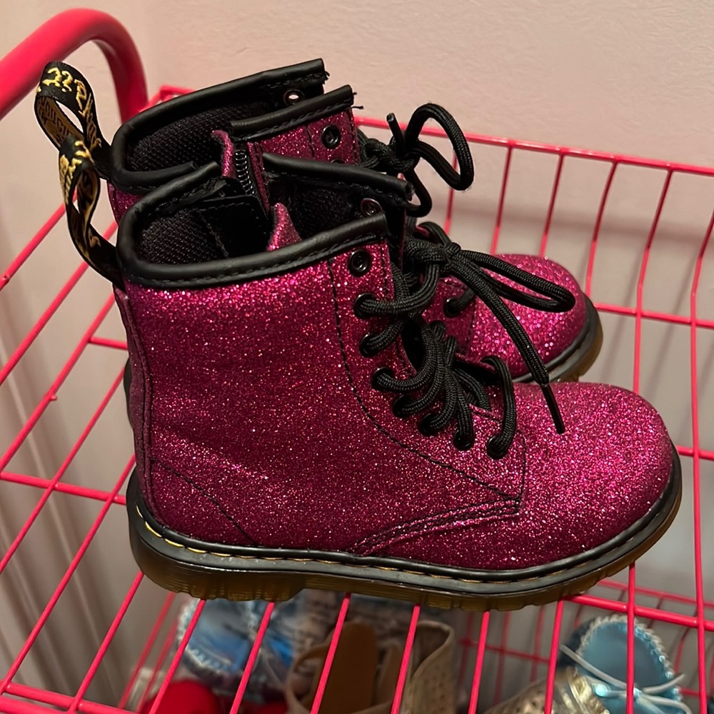 US 11 kids Dr. Martens - kids brand new combat boot glitter
